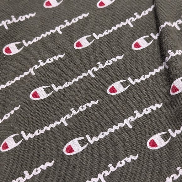 Champion Heritage Logo Tshirt green- size Large - Picture 2 of 6